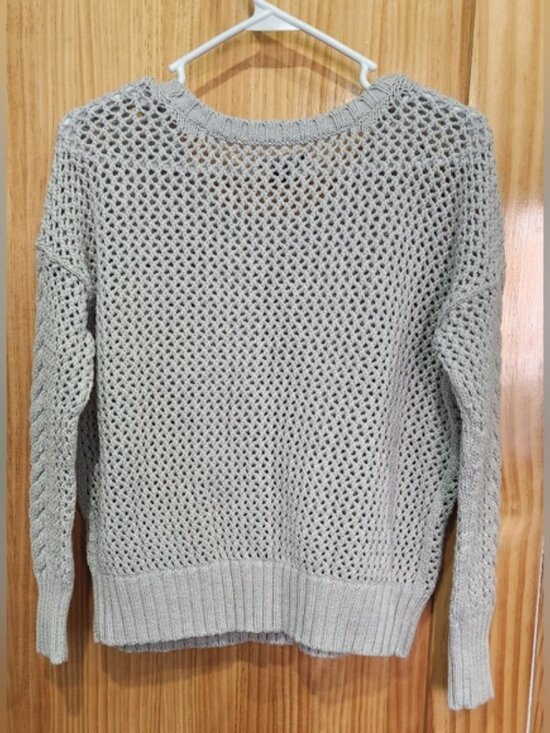 American Eagle Outfitters- Women's Gray Sweater - Picture 2 of 6